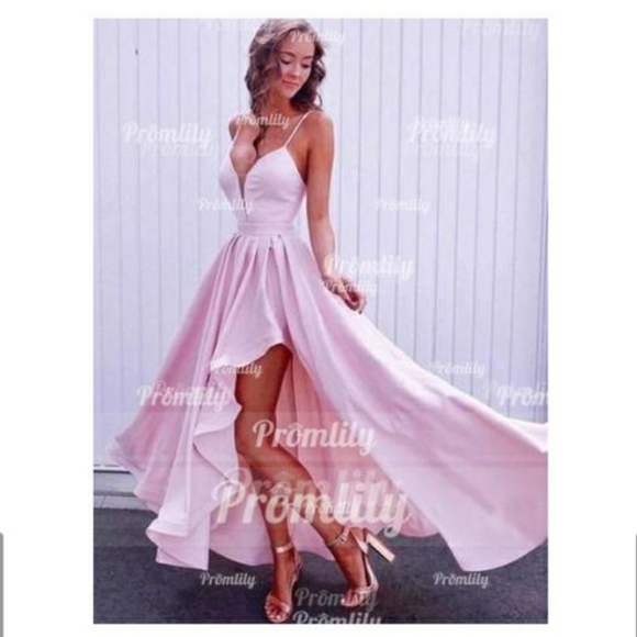 Formal dress - Picture 2 of 11